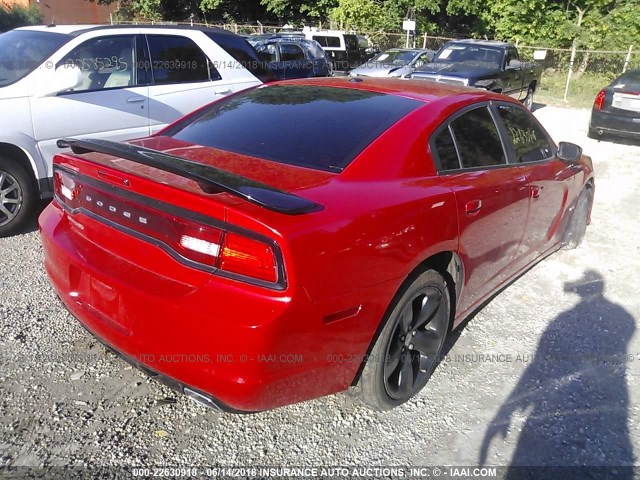 2C3CDXCT0CH104251 - 2012 DODGE CHARGER R/T RED photo 4