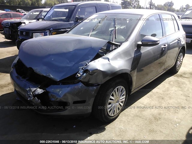 WVWDB7AJ1DW138063 - 2013 VOLKSWAGEN GOLF GRAY photo 2