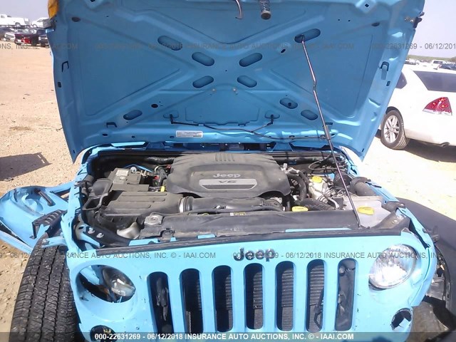 1C4BJWDG8HL604888 - 2017 JEEP WRANGLER UNLIMITE SPORT Light Blue photo 10