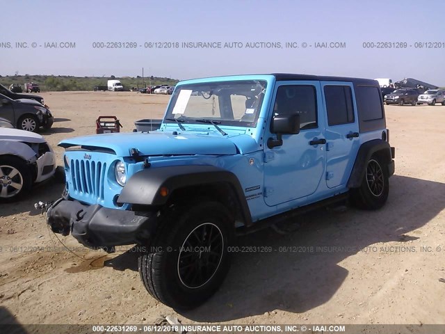 1C4BJWDG8HL604888 - 2017 JEEP WRANGLER UNLIMITE SPORT Light Blue photo 2