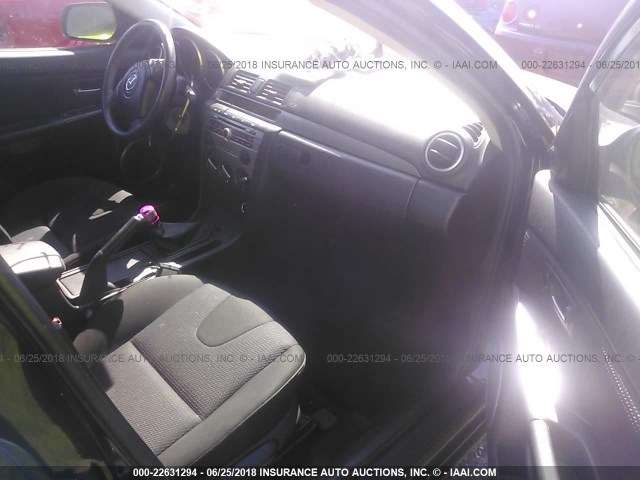 JM1BK343781819392 - 2008 MAZDA 3 HATCHBACK BLACK photo 5