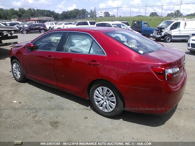 4T4BF1FK1ER360465 - 2014 TOYOTA CAMRY L/SE/LE/XLE RED photo 3