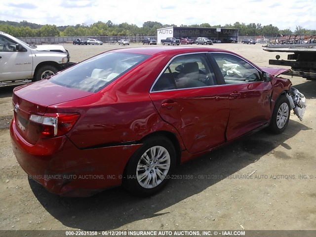 4T4BF1FK1ER360465 - 2014 TOYOTA CAMRY L/SE/LE/XLE RED photo 4