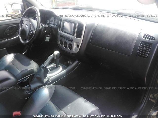 1FMCU94117KB69527 - 2007 FORD ESCAPE LIMITED BLACK photo 5