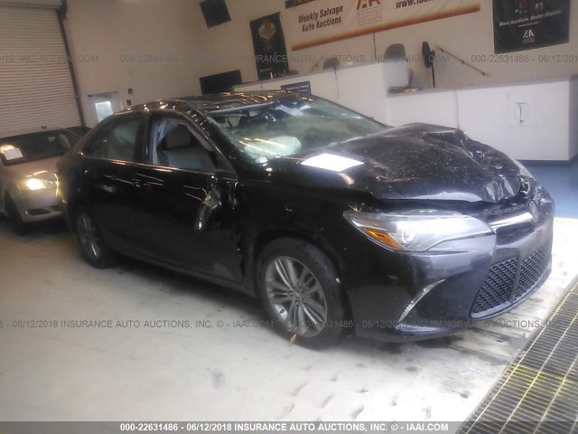 4T1BF1FK9FU030486 - 2015 TOYOTA CAMRY LE/XLE/SE/XSE 黑色 照片 1