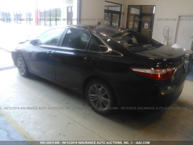 4T1BF1FK9FU030486 - 2015 TOYOTA CAMRY LE/XLE/SE/XSE 黑色 照片 3