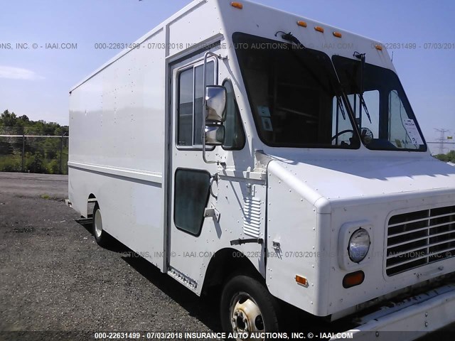 1GBJP32J4N3306278 - 1992 CHEVROLET P30 WHITE photo 1