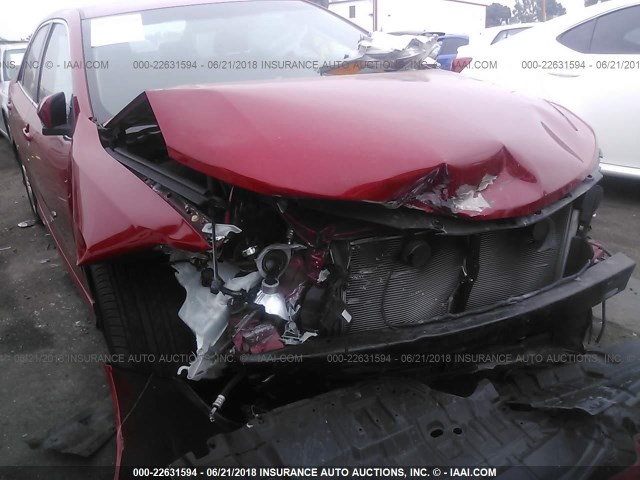 4T1BF1FK0DU701959 - 2013 TOYOTA CAMRY L/SE/LE/XLE 红色 照片 6