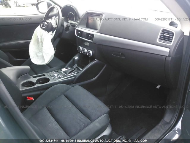 JM3KE4CY7G0638329 - 2016 MAZDA CX-5 TOURING Серый фото 5