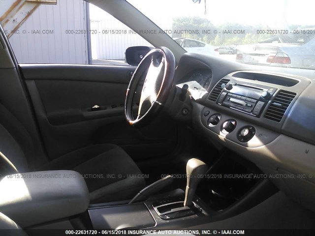 4T1BF32K03U047576 - 2003 TOYOTA CAMRY LE/XLE/SE Boz foto 5