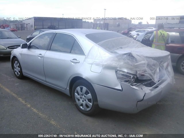 4T4BE46K18R044394 - 2008 TOYOTA CAMRY CE/LE/XLE/SE SILVER photo 3