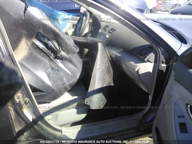 4T1BE46K99U813526 - 2009 TOYOTA CAMRY SE/LE/XLE GRAY photo 5