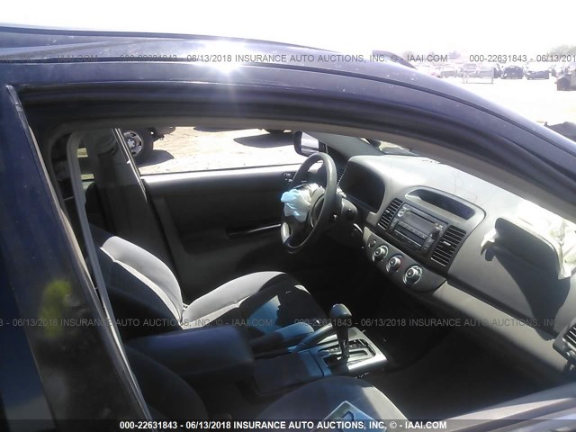 4T1BE32K36U671864 - 2006 TOYOTA CAMRY LE/XLE/SE შავი ფოტო 5