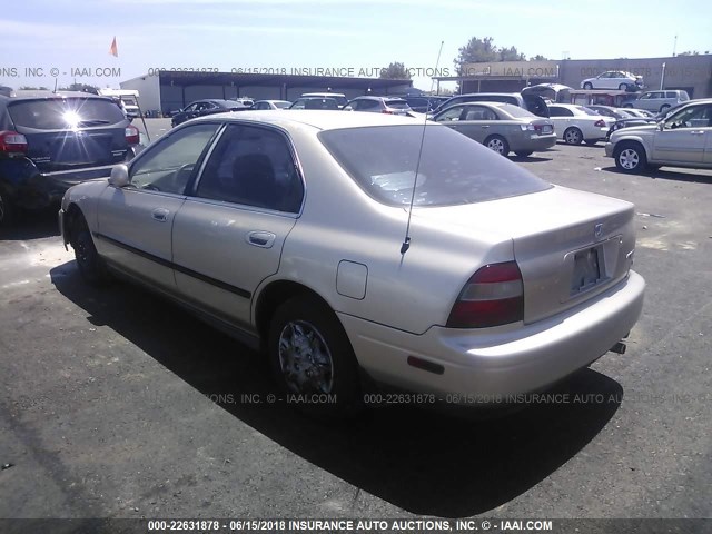 1HGCD563XSA137249 - 1995 HONDA ACCORD LX/EX GOLD photo 3