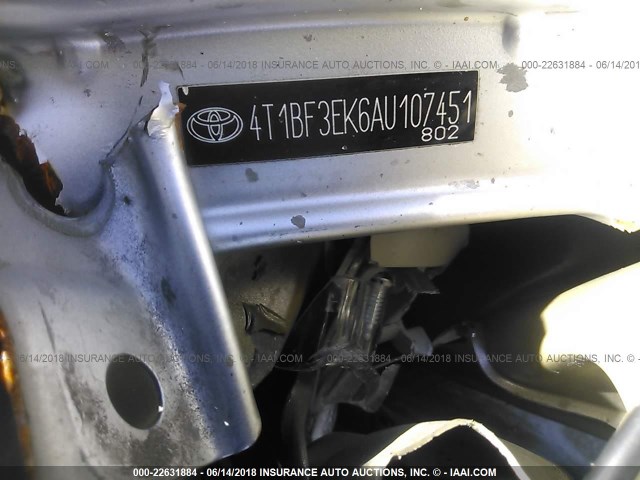 4T1BF3EK6AU107451 - 2010 TOYOTA CAMRY SE/LE/XLE ვერცხლისფერი ფოტო 9