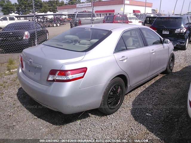 4T1BF3EK1BU176663 - 2011 TOYOTA CAMRY SE/LE/XLE SILVER photo 4