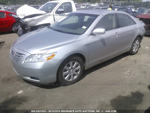 JTNBE46K373058392 - 2007 TOYOTA CAMRY NEW GENERAT CE/LE/XLE/SE SILVER photo 2