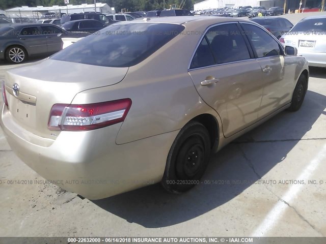 4T4BF3EK3AR020631 - 2010 TOYOTA CAMRY SE/LE/XLE 金色 照片 4