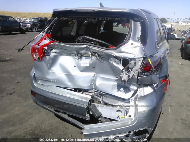 5TDKKRFH1ES032318 - 2014 TOYOTA HIGHLANDER XLE ვერცხლისფერი ფოტო 6