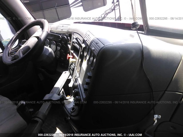 1FUJGLDR8BSBD5865 - 2011 FREIGHTLINER CASCADIA 125  MAROON photo 5