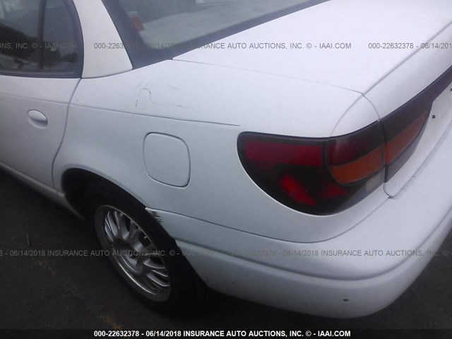 1G8ZK54721Z313810 - 2001 SATURN SL2 WHITE photo 6