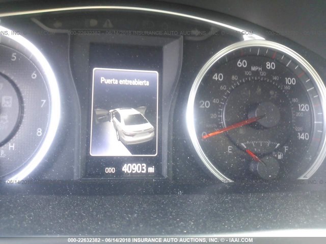 4T1BF1FK8HU631293 - 2017 TOYOTA CAMRY LE/XLE/SE/XSE 白色 照片 7