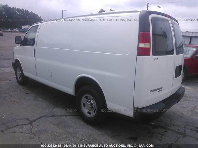 1GCWGFCA3C1142872 - 2012 CHEVROLET EXPRESS G2500  WHITE photo 3