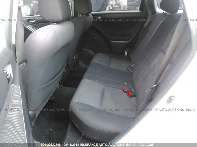 2T1KR32E63C055913 - 2003 TOYOTA COROLLA MATRIX XR WHITE photo 8