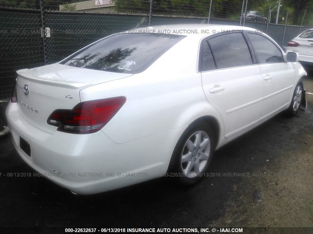 4T1BK36B49U348396 - 2009 TOYOTA AVALON XL/XLS/LIMITED WHITE photo 4