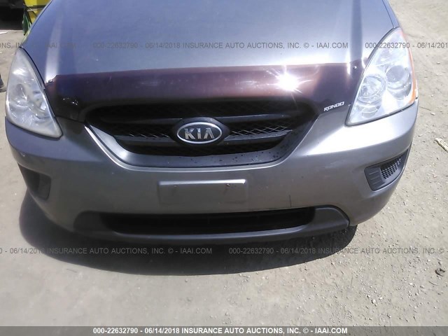 KNAFG528597268968 - 2009 KIA RONDO LX/EX GRAY photo 6