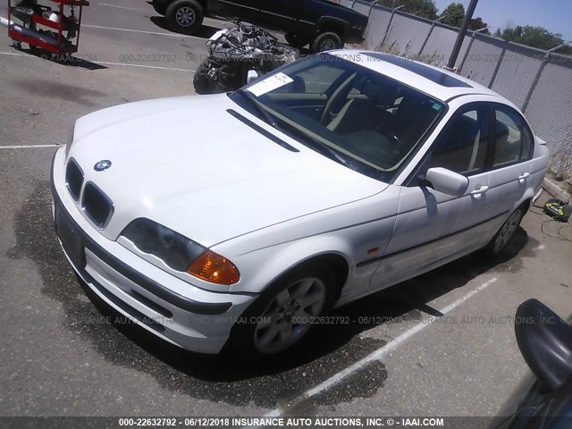 WBAAM3331YFP65238 - 2000 BMW 323 I WHITE photo 2