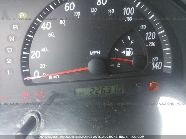 JTDBE32K240262974 - 2004 TOYOTA CAMRY LE/XLE SILVER photo 7