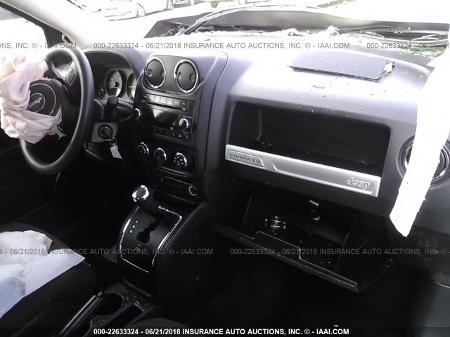 1C4NJDBB9FD175633 - 2015 JEEP COMPASS SPORT SILVER photo 5