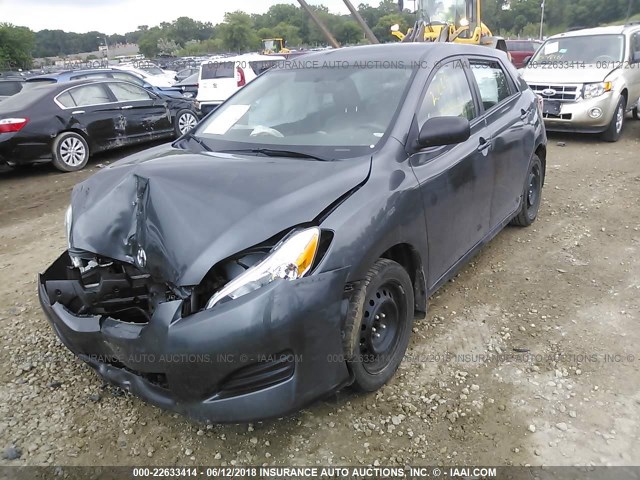 2T1KU4EE4CC848899 - 2012 TOYOTA COROLLA MATRIX  GRAY photo 2