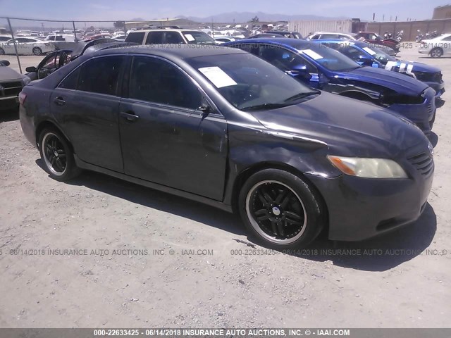 4T4BE46K18R046713 - 2008 TOYOTA CAMRY CE/LE/XLE/SE GRAY photo 1