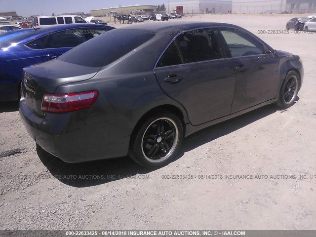 4T4BE46K18R046713 - 2008 TOYOTA CAMRY CE/LE/XLE/SE GRAY photo 4