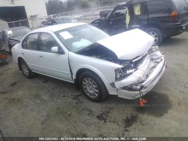 JN1CA21D7WM931722 - 1998 NISSAN MAXIMA GLE/GXE/SE WHITE photo 1