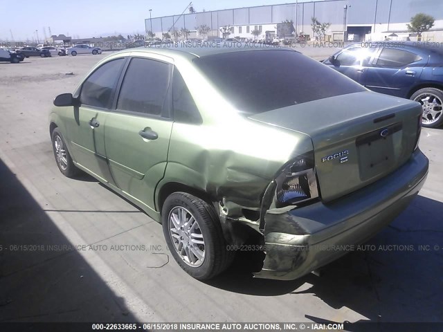 1FAFP34N97W123449 - 2007 FORD FOCUS ZX4/S/SE/SES GREEN photo 3