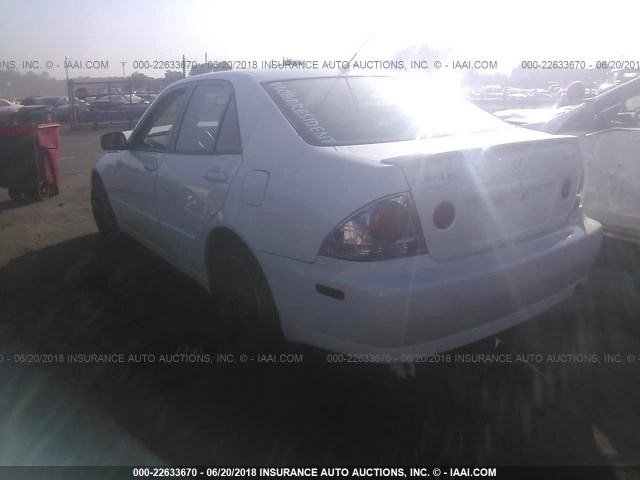 JTHBD192730068483 - 2003 LEXUS IS 300 WHITE photo 3