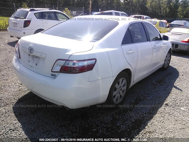 4T1BB46K77U020019 - 2007 TOYOTA CAMRY NEW GENERATION HYBRID WHITE photo 4