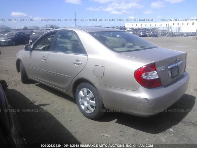 4T1BE32KX3U711594 - 2003 TOYOTA CAMRY LE/XLE/SE თაფლისფერი ფოტო 3
