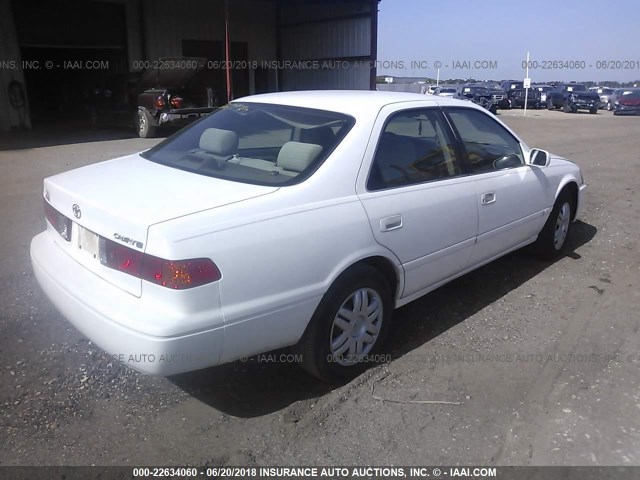 4T1BG22K71U848476 - 2001 TOYOTA CAMRY CE/LE/XLE 白色 照片 4