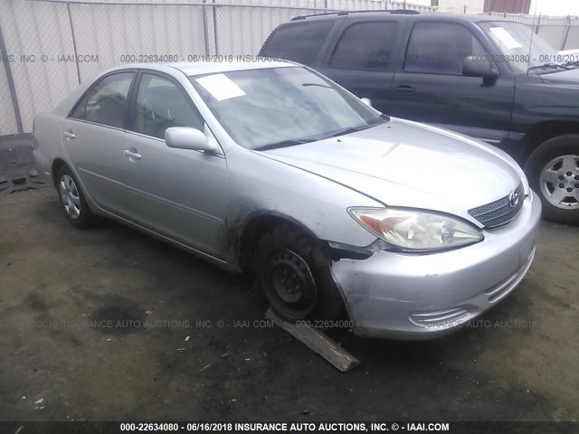 4T1BE32K94U263768 - 2004 TOYOTA CAMRY LE/XLE/SE ვერცხლისფერი ფოტო 1