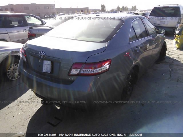 4T4BF3EK7BR123522 - 2011 TOYOTA CAMRY SE/LE/XLE TURQUOISE photo 4