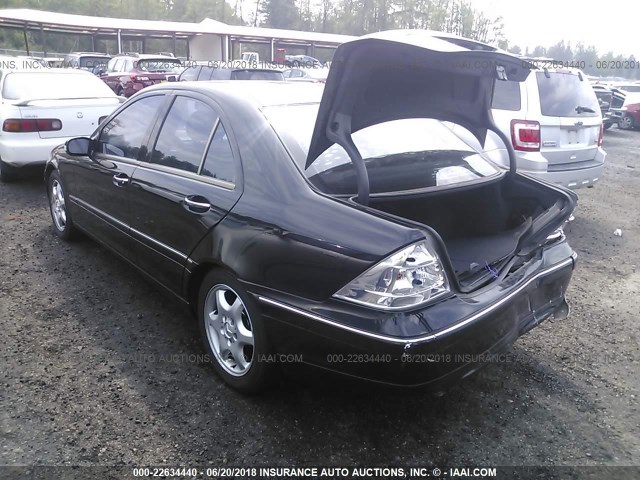 WDBRF64JX1F025030 - 2001 MERCEDES-BENZ C 320 BLACK photo 3