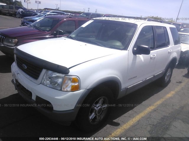 1FMZU73E82ZA81433 - 2002 FORD EXPLORER XLT WHITE photo 2