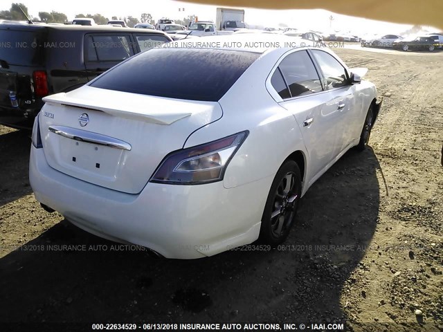 1N4AA5AP6EC906143 - 2014 NISSAN MAXIMA S/SV WHITE photo 4