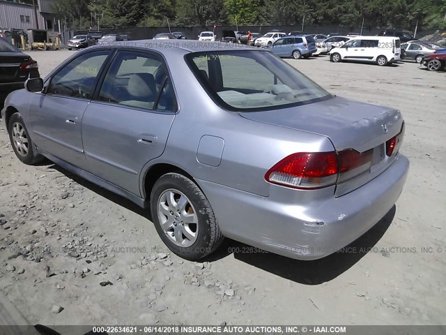 1HGCG66852A109898 - 2002 HONDA ACCORD EX/SE SILVER photo 3