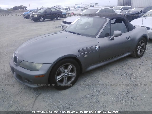 WBACN33491LK49389 - 2001 BMW Z3 2.5 SILVER photo 2