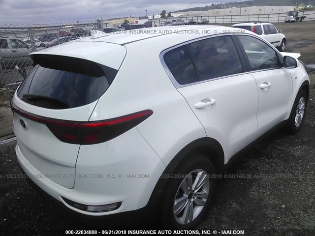 KNDPMCAC6H7260208 - 2017 KIA SPORTAGE LX WHITE photo 4